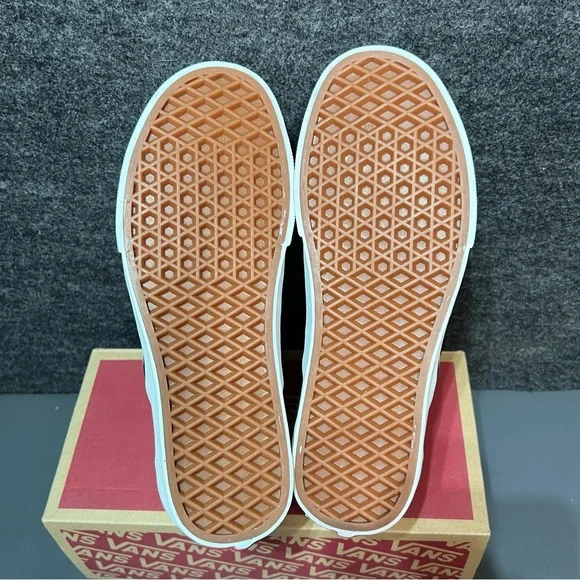 Vans “Tupac” Slip On Custom Vans Size 6 Women’s/4.5 Mens - Picture 10 of 13